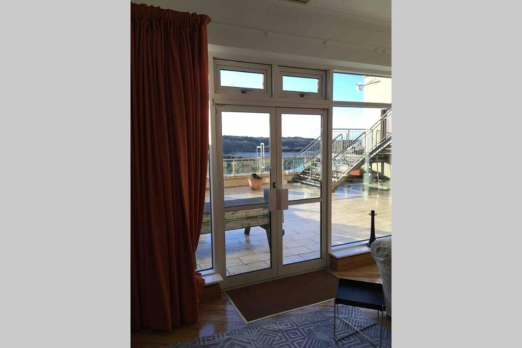 The Loft @ Clifden Bay Apartments エクステリア 写真